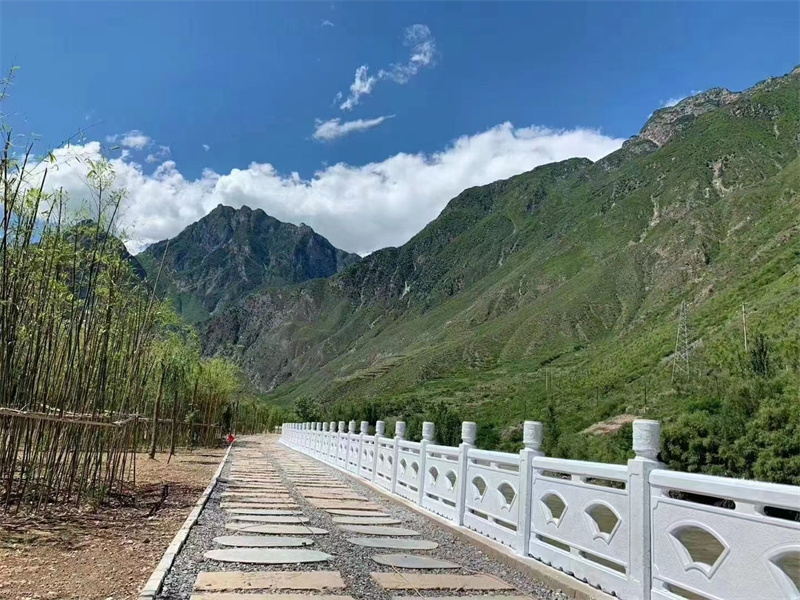 仿石護(hù)欄